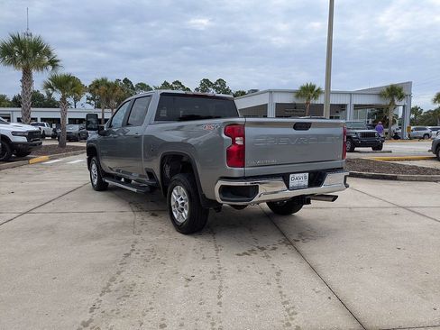 Used 2025 Chevrolet Silverado 2500 LT w/ Convenience Package AWD/4WD image 5