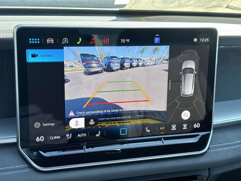 New 2026 Volkswagen Tiguan SE R-Line FWD image 27