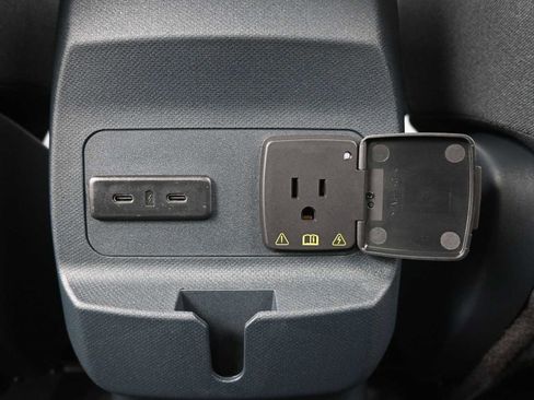 New 2025 Ford Maverick XLT w/ Equipment Group 301A image 15