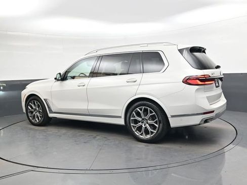 Used 2023 BMW X7 xDrive40i w/ Premium Package image 7