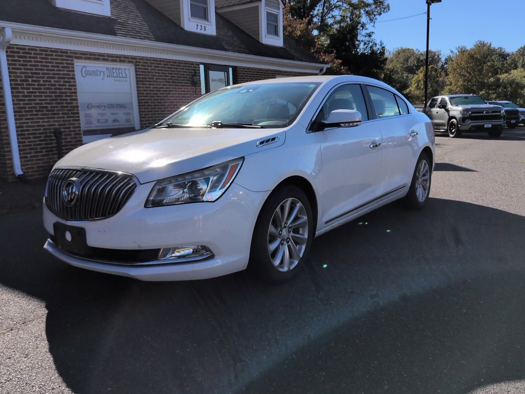 Used 2016 Buick LaCrosse Leather w/ Experience Buick Package FWD image 3