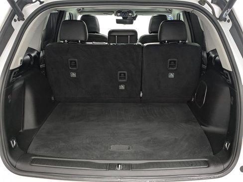 Used 2023 Jeep Grand Cherokee 4WD 4xe w/ Luxury Tech Group II image 17