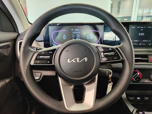 Used 2024 Kia Seltos LX AWD/4WD image 18