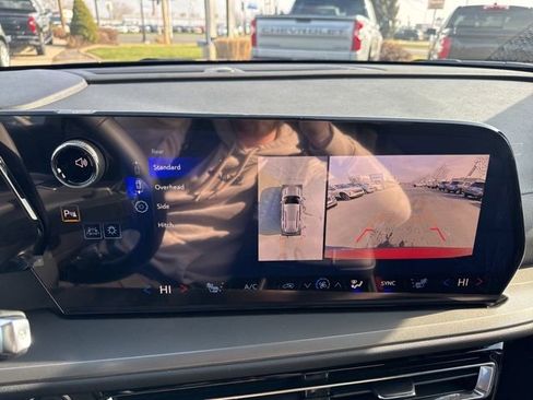 New 2026 Chevrolet Traverse LT w/ Driver Confidence Package image 27