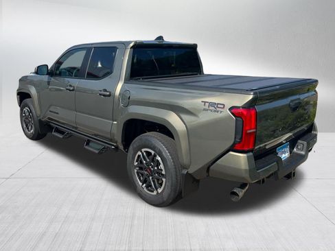Used 2026 Toyota Tacoma TRD Sport AWD/4WD image 4