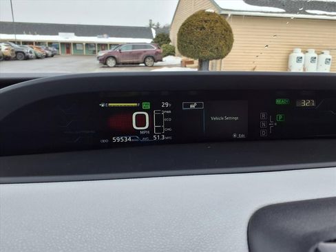 Used 2018 Toyota Prius Prime Plus image 9