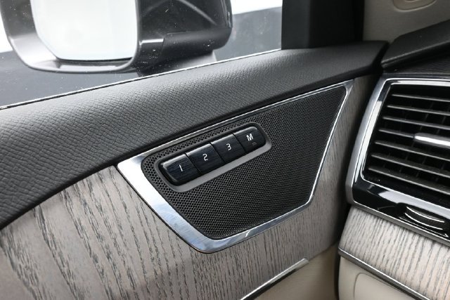 Used 2024 Volvo XC90 B5 Plus w/ Protection Package AWD/4WD image 28
