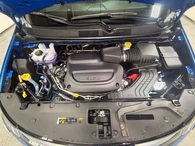 New 2027 Chrysler Pacifica Select FWD image 11