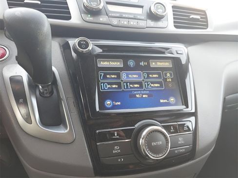 Used 2014 Honda Odyssey EX image 24