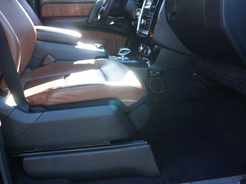 Used 2015 Mercedes-Benz G 63 AMG 4MATIC image 30