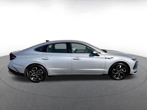 Used 2025 Kia Soul LX w/ LX Technology Package image 13