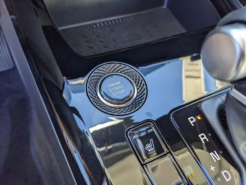 Certified 2025 Kia Niro EX image 27