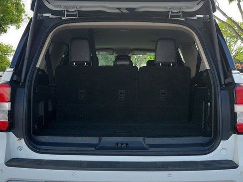 Used 2024 Ford Expedition Max XLT RWD image 13