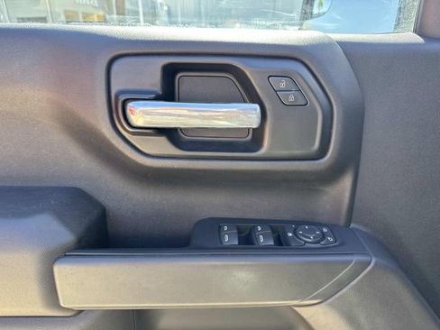 Used 2022 Chevrolet Silverado 1500 Custom image 13