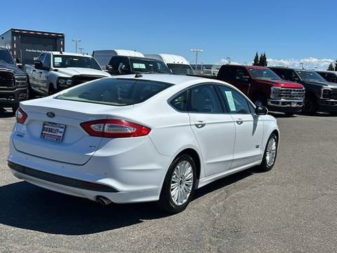 Used 2016 Ford Fusion Energi SE FWD image 3