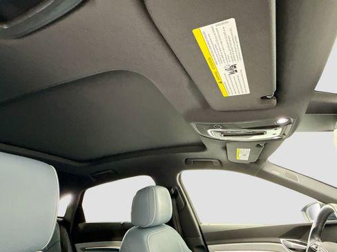 Certified 2023 Audi e-tron Prestige w/ Prestige Package AWD/4WD image 17