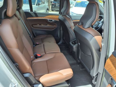 Certified 2023 Volvo XC90 B6 Plus w/ Protection Package Premier AWD/4WD image 15