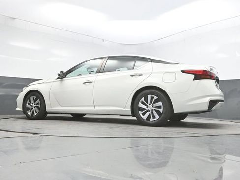 Used 2021 Nissan Altima 2.5 S FWD image 43