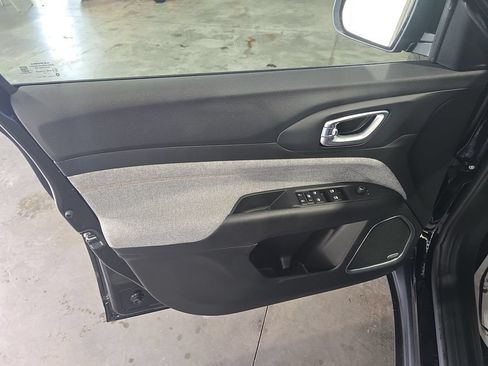 New 2026 Jeep Compass Latitude AWD/4WD image 12