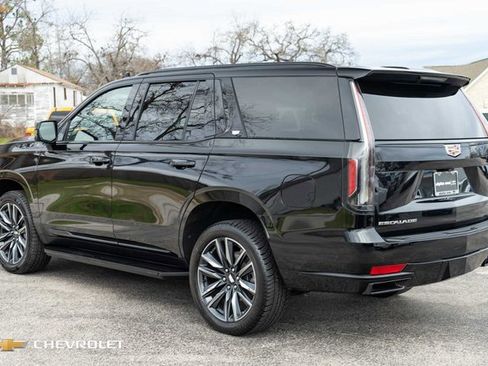 Used 2024 Cadillac Escalade Sport image 9