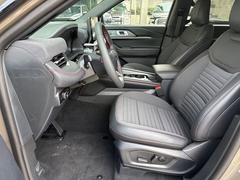 New 2026 Ford Explorer ST-Line w/ ST-Line Street Pack image 21