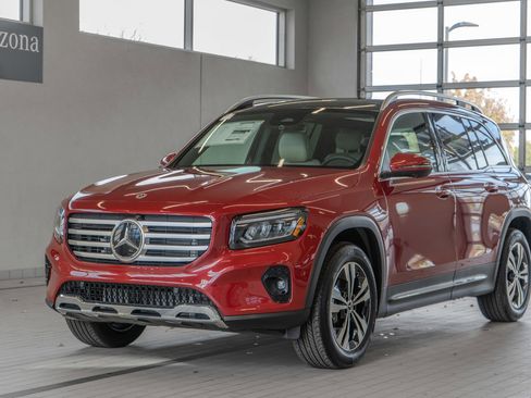 New 2026 Mercedes-Benz GLB 250 4MATIC image 25