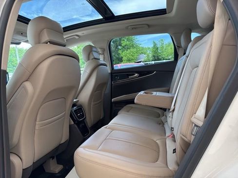 Used 2023 Lincoln Nautilus Reserve w/ Equipment Group 201A AWD/4WD image 37