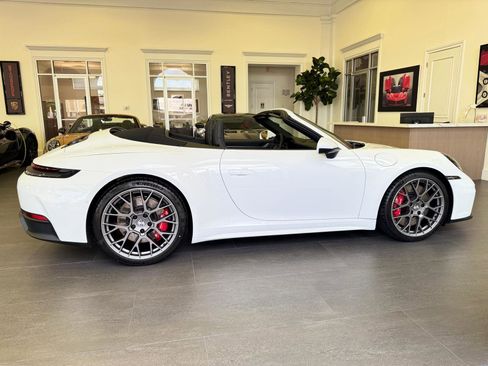 Used 2026 Porsche 911 Carrera S RWD image 18