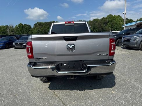 Used 2024 RAM 2500 Big Horn w/ Safety Group AWD/4WD image 4