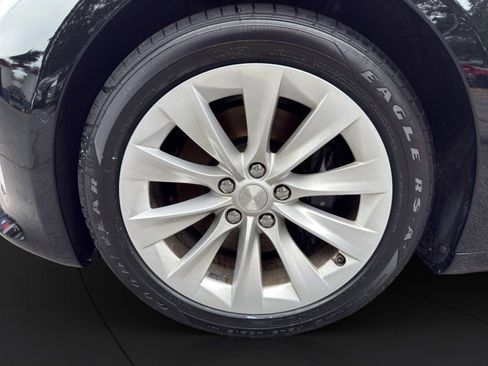 Used 2019 Tesla Model S Standard Range image 21