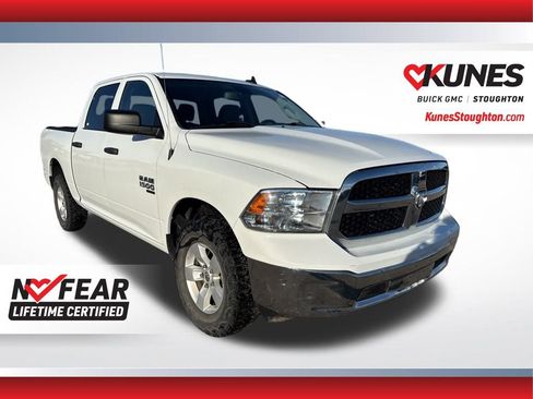 Used 2023 RAM 1500 Classic SLT w/ Electronics Group image 4