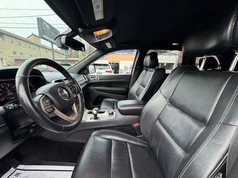 Used 2015 Jeep Grand Cherokee Limited image 18