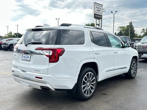 Used 2021 GMC Acadia Denali w/ Denali Ultimate Package AWD/4WD image 13