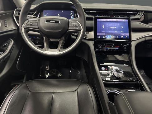 Used 2022 Jeep Grand Cherokee Limited 4xe image 36