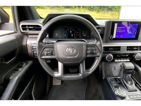 Used 2024 Toyota Tacoma SR5 AWD/4WD image 5