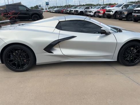 Used 2024 Chevrolet Corvette Stingray Premium Conv w/ Battery Protection Package RWD image 2