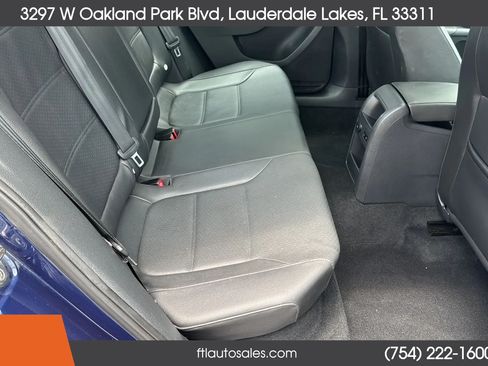Used 2014 Volkswagen Jetta SE FWD image 35