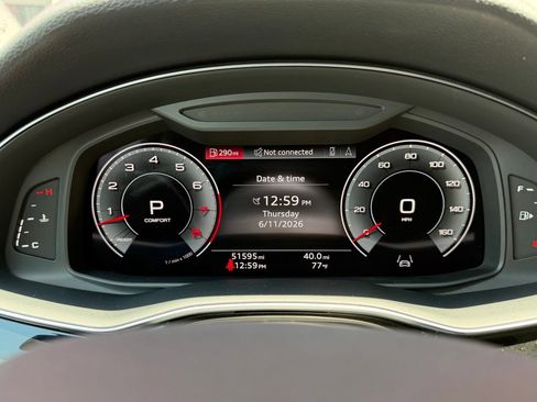 Used 2023 Audi Q8 Premium Plus w/ Premium Plus Package AWD/4WD image 16
