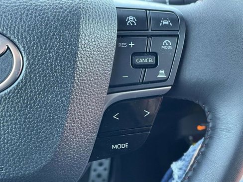 Used 2025 Toyota Camry XSE FWD image 25