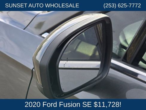 Used 2020 Ford Fusion SE FWD image 27