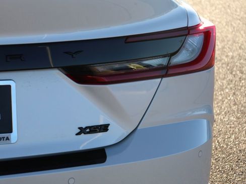 Used 2025 Toyota Camry XSE image 7