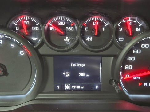 Used 2022 Chevrolet Silverado 1500 Custom Trail Boss AWD/4WD image 19
