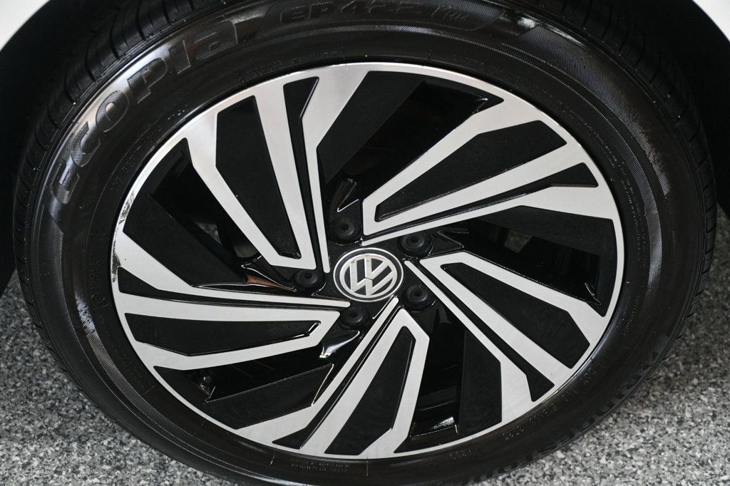 Used 2020 Volkswagen Jetta SEL Premium FWD image 19
