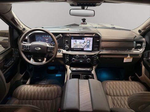 Used 2026 Ford F350 Platinum w/ Platinum Plus Package image 16