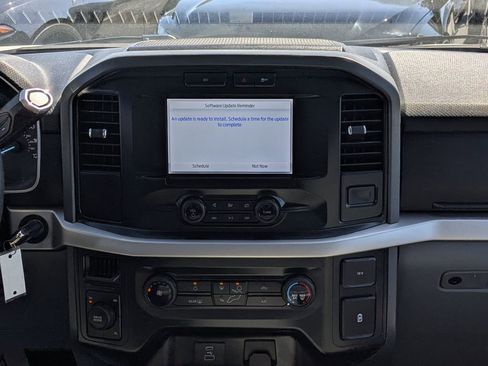Used 2022 Ford F150 XLT AWD/4WD image 16