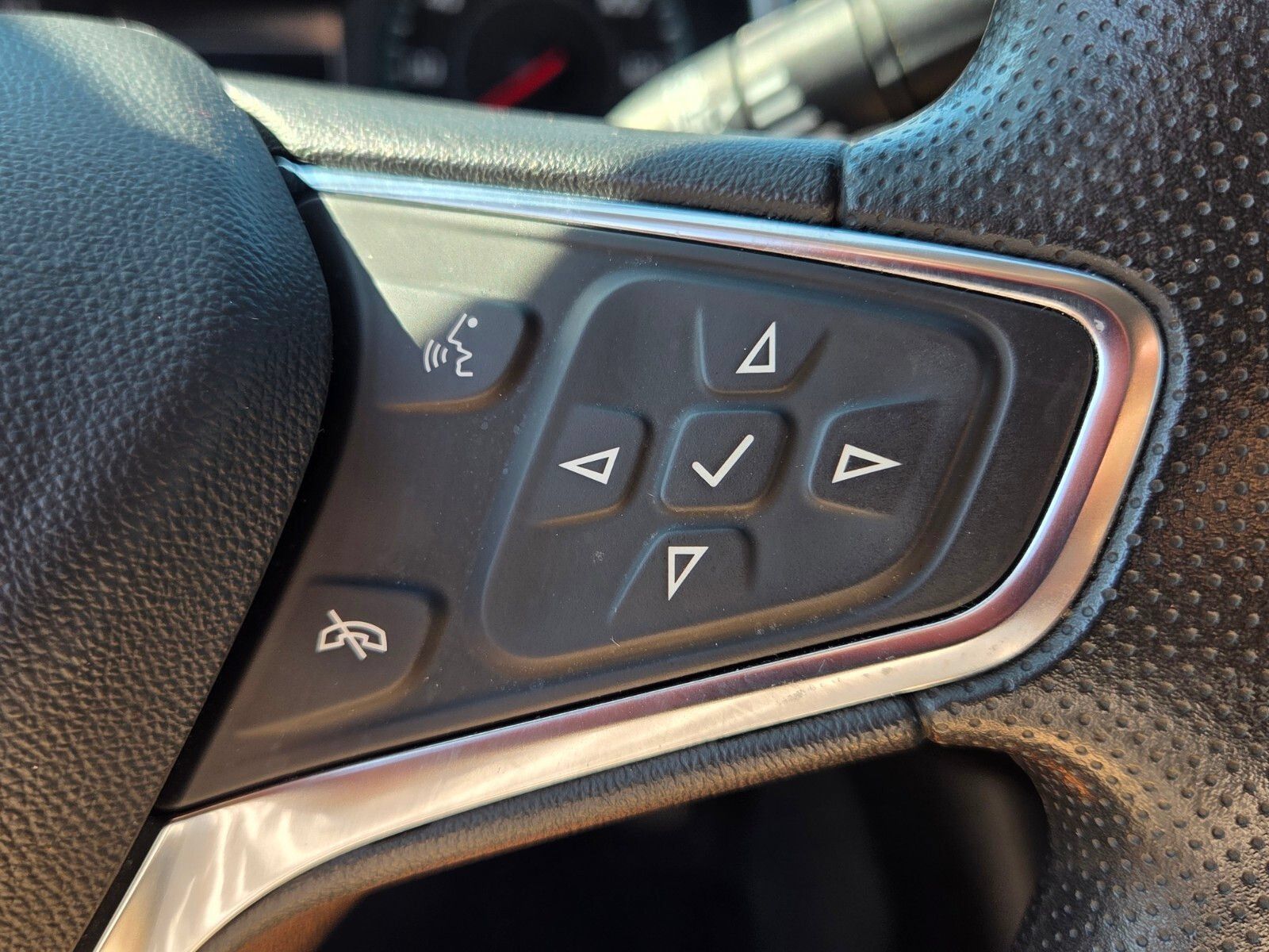Used 2024 Chevrolet Malibu LT FWD image 27