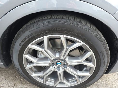 Used 2025 BMW X7 xDrive40i image 14
