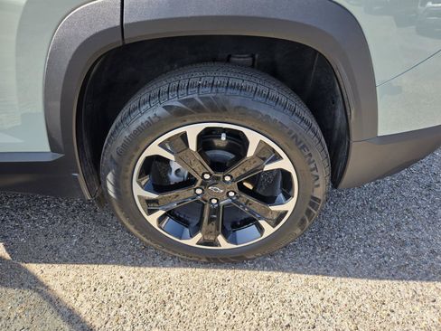 Used 2026 Chevrolet Equinox LT w/ Convenience Package II FWD image 25