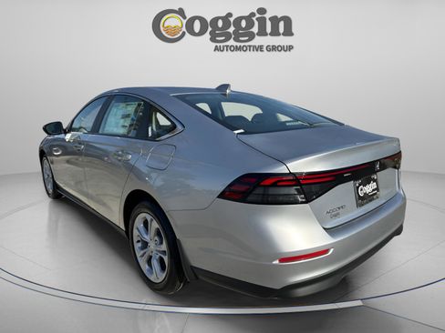 New 2025 Honda Accord LX image 4