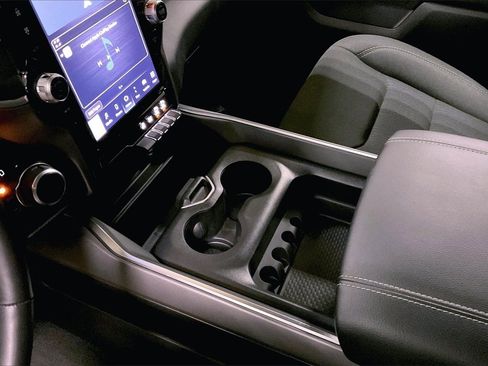 Used 2024 RAM 1500 Big Horn image 16